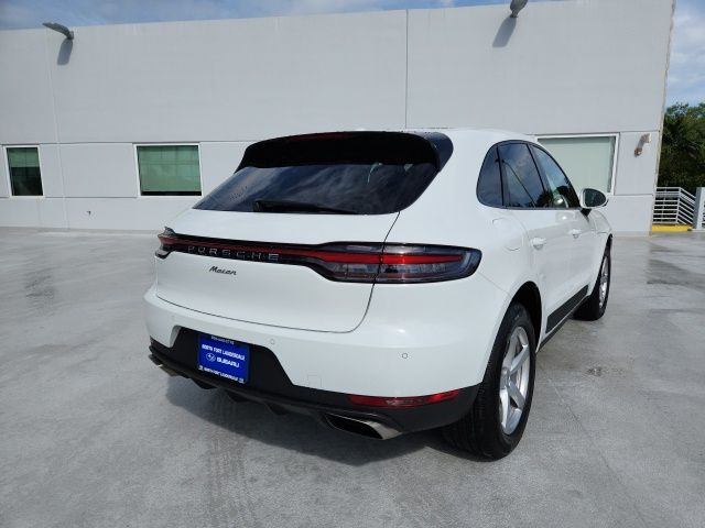 2021 Porsche Macan Base 12