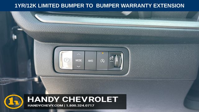 Used 2025 Chevrolet Traverse SUV