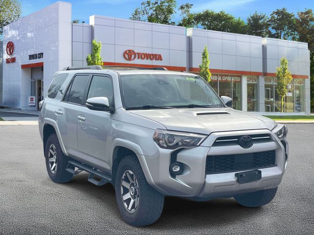 Classic Silver Metallic 2022 Toyota 4Runner TRD Off-Road Premium 4WD SUV / Crossover Four-Wheel Drive 5-Speed Automatic