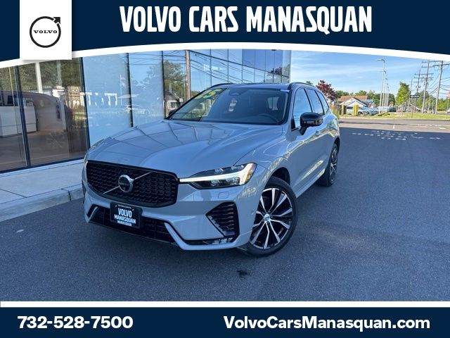 Vapour Gray Metallic 2025 Volvo XC60 B5 Plus Dark Theme AWD SUV / Crossover All-Wheel Drive Automatic