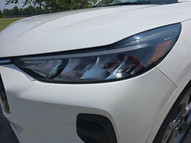Used 2024 Star White Ford ST-Line image 33