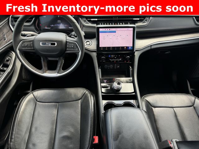 2023 Jeep Grand Cherokee L Limited Gray at Community Kia