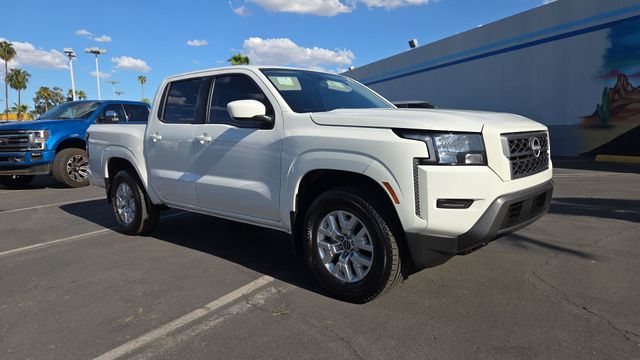 2022 Nissan Frontier SV Crew Cab 4WD