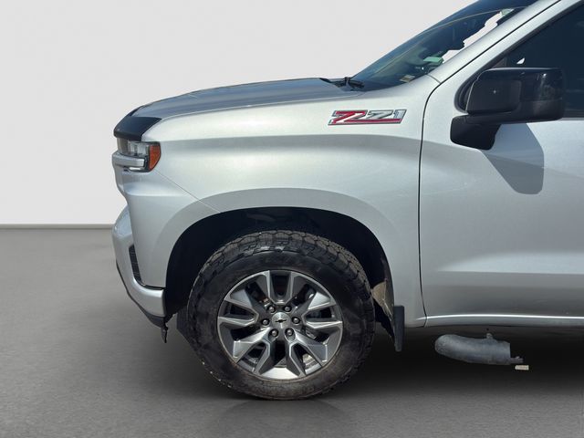 Used 2021  Chevrolet RST image 10