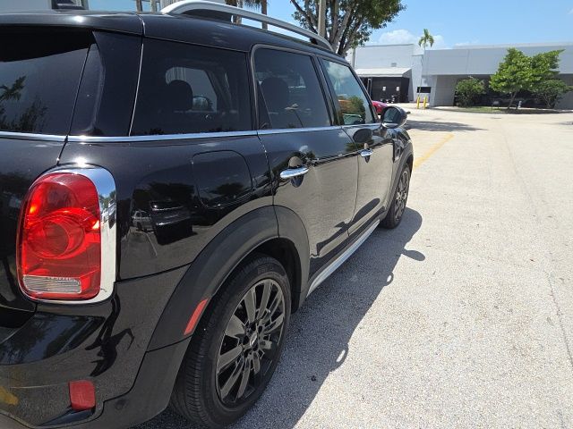 2018 MINI Countryman - $14,977