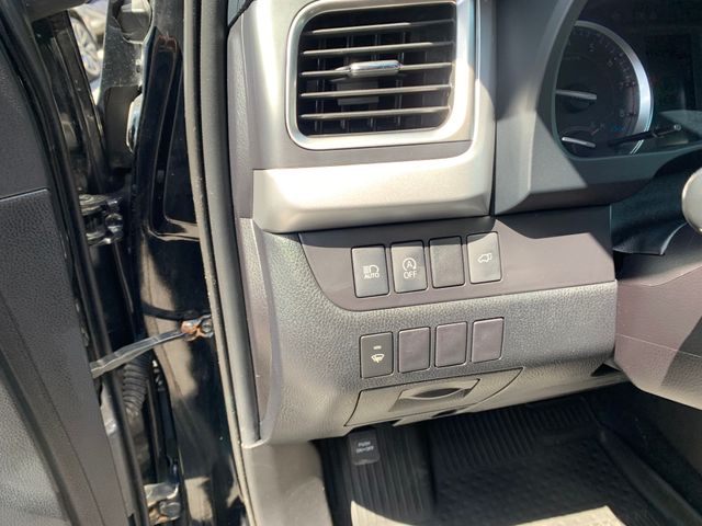 Used 2019 Toyota Highlander SUV