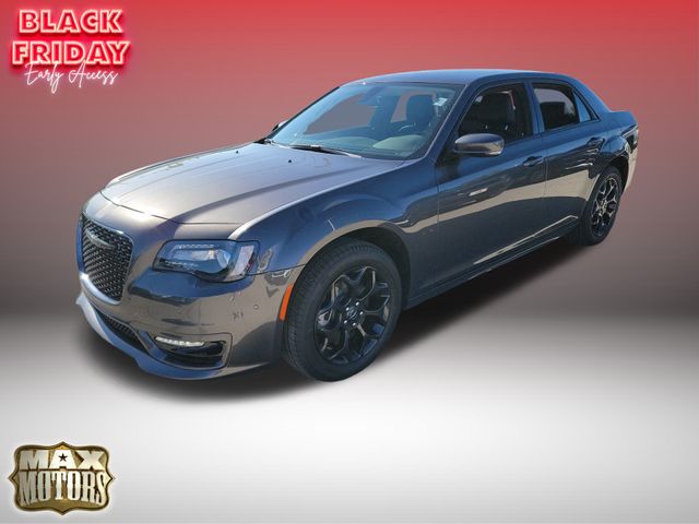 2023 Chrysler 300 Touring 3