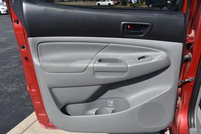 2011 Toyota Tacoma Base - Photo 14