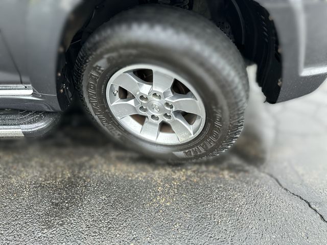 2011 Toyota 4Runner SR5 - 10