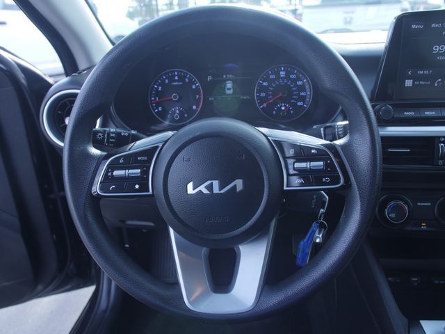 2023 Kia Forte LXS 16