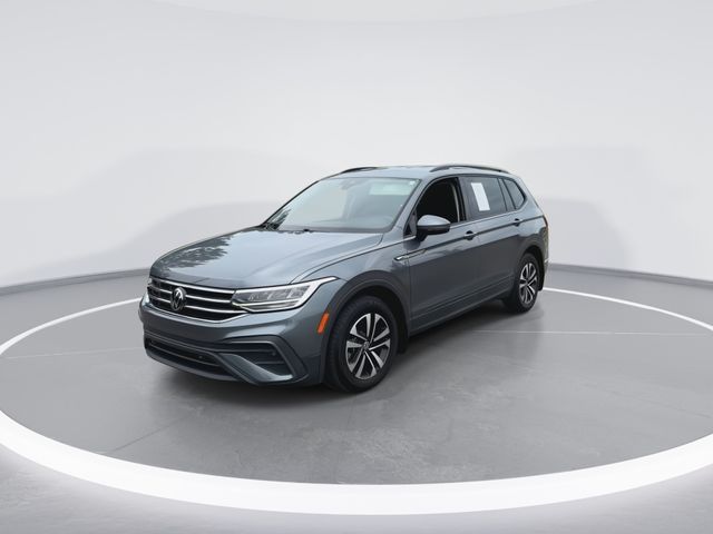 Used 2024 Gray Volkswagen 2.0T S image 5