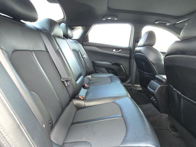 2021 Kia K5 GT-Line:B02116A