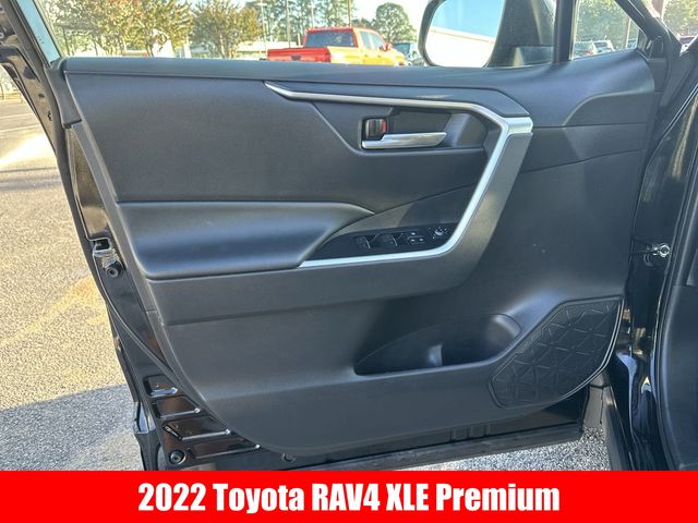 2022 Toyota RAV4 XLE Premium 4