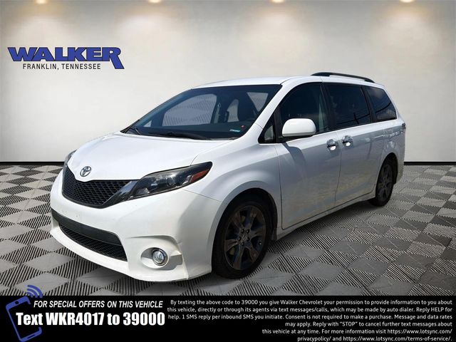 Super White 2015 Toyota Sienna SE 8-Passenger Minivan Front-Wheel Drive 6-Speed Automatic Overdrive