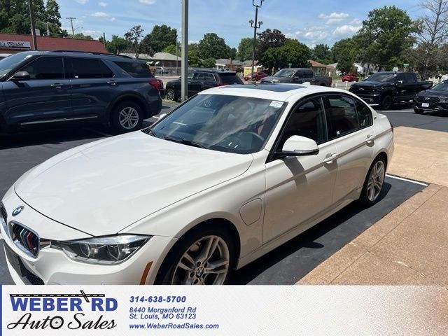 Alpine White 2017 BMW 3 Series Sedan Rear-Wheel Drive 8-Speed Automatic