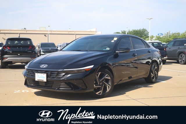 Abyss Black 2025 Hyundai Elantra Sedan Front-Wheel Drive Continuously Variable Transmission