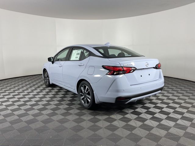 2025 Gray Sky Pearl Nissan Versa 1.6 SV FWD Sedan