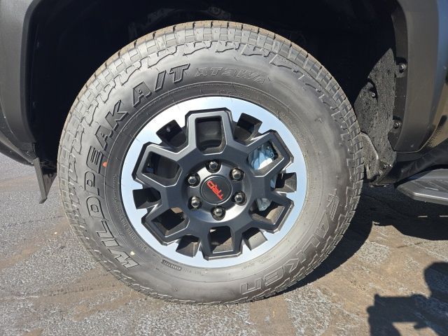 2025 Toyota 4Runner TRD Off-Road Premium photo 13