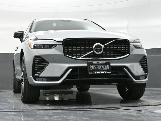 2025 Volvo XC60  photo