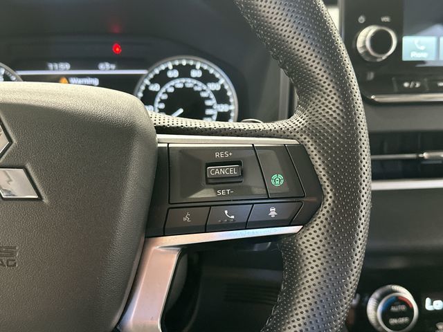 2022 Mitsubishi Outlander SE Silver at Honda North