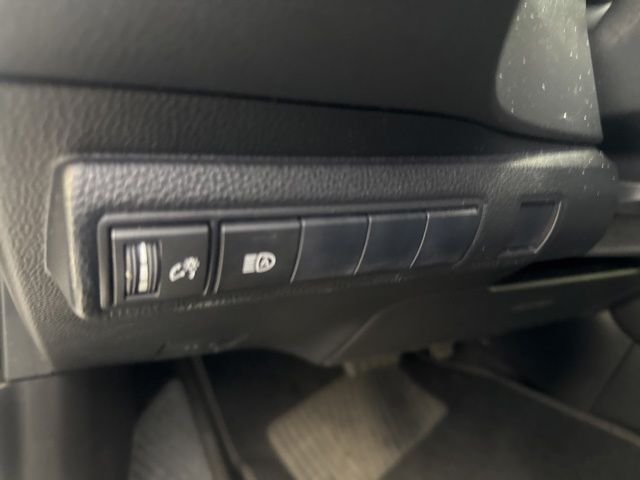 2021 Toyota Corolla LE Silver at Community Toyota