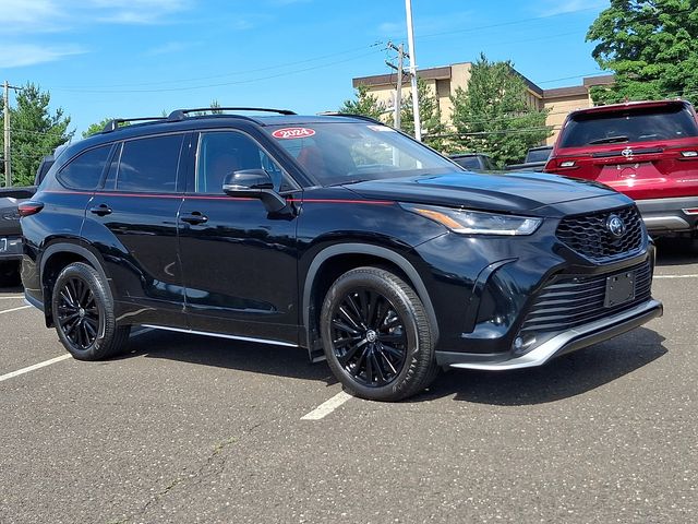 Midnight Black Metallic 2024 Toyota Highlander XSE AWD SUV / Crossover All-Wheel Drive 8-Speed Automatic