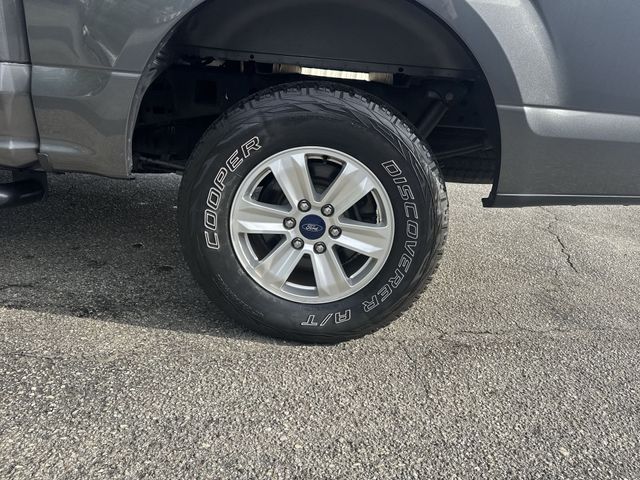 Used 2017 Gray Ford XLT image 31