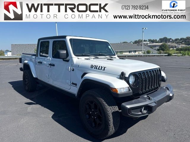  2022 Jeep Gladiator Willys Crew Cab 4WD   
