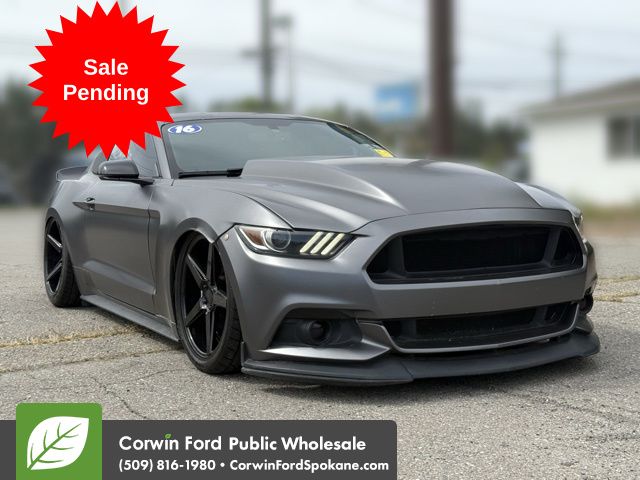 Oxford White 2016 Ford Mustang Coupe Rear-Wheel Drive 6-Speed Automatic