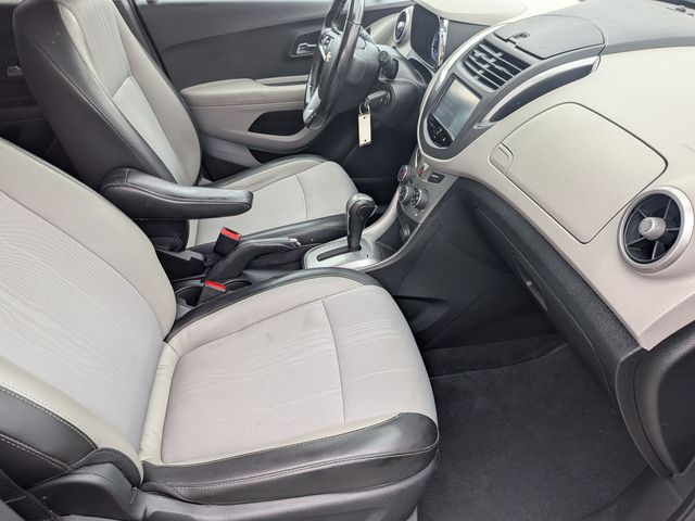 2016 Chevrolet Trax - Image 29