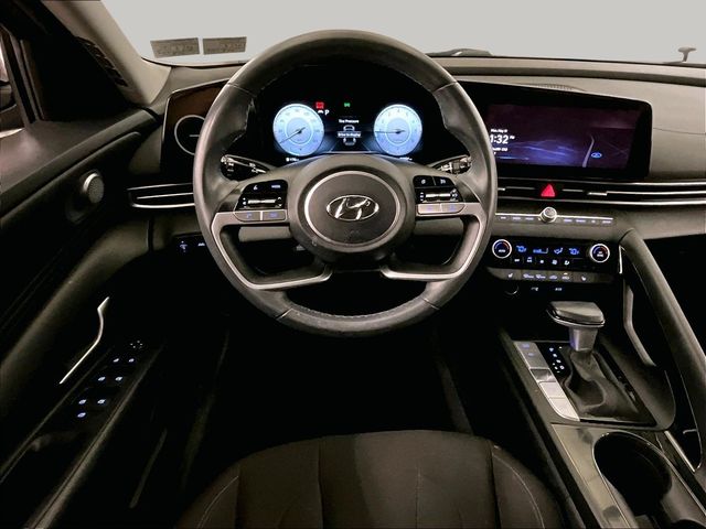 2023 Hyundai Elantra SEL Gray at Subaru and VW of Moon Township