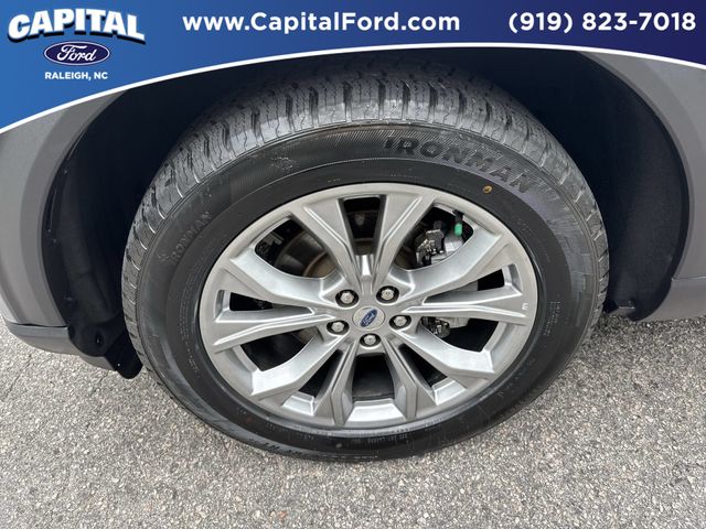Used 2023 Silver Ford XLT image 13