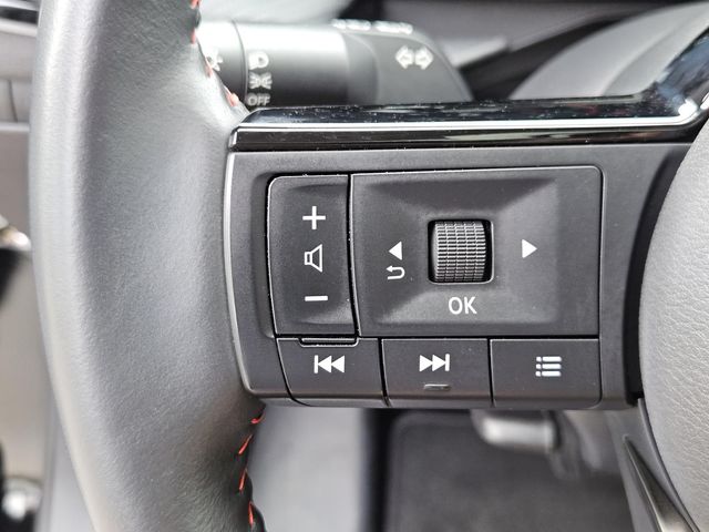 Used 2025 Nissan Kicks SUV
