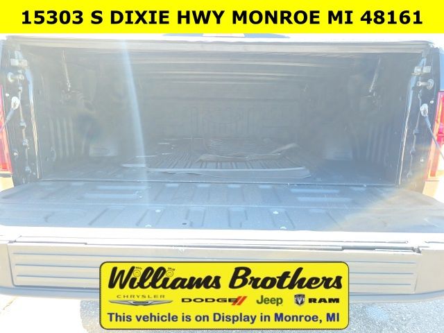 2020 Ford F-150 Platinum - Black exterior view 8