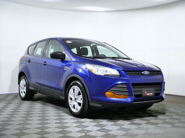  2015 Ford Escape S FWD   