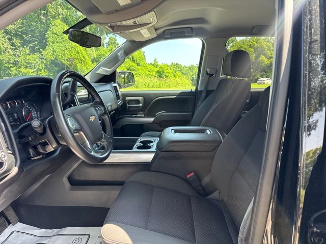 Used 2018 Black Chevrolet LT image 15