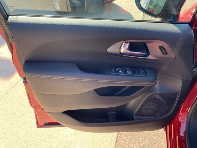 2026 Chrysler Pacifica Select - Red Hot Pearlcoat exterior view 11