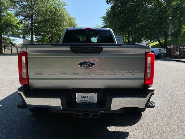 2024 Ford F-350 Super Duty XLT