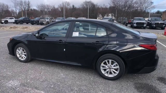 2025 Toyota Camry LE 7