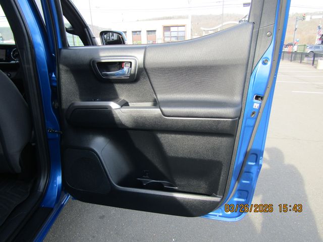 used 2016 Toyota Tacoma car