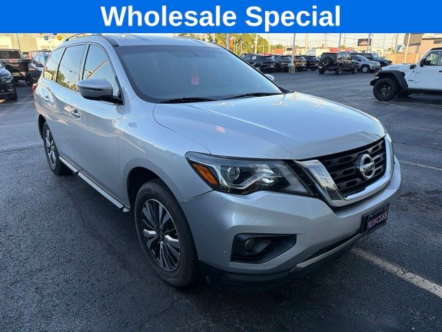 2019 Nissan Pathfinder Plata (Brilliant Silver Metallic) SUV/Crossover Todo terreno Transmisión variable continua