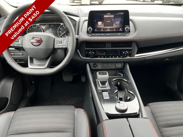 View vehicle photo 3