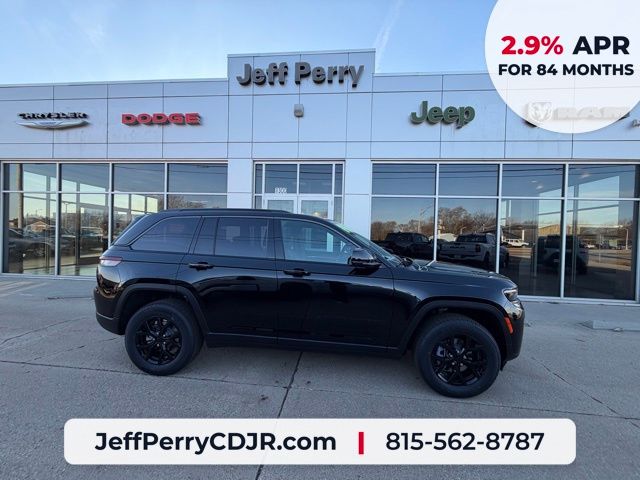 Diamond Black Crystal Pearlcoat 2026 Jeep Grand Cherokee SUV / Crossover Four-Wheel Drive 8-Speed Automatic
