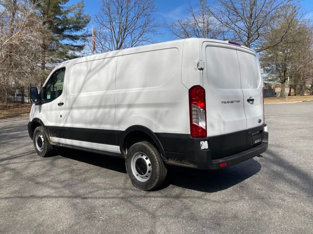 2025 Ford Transit 250