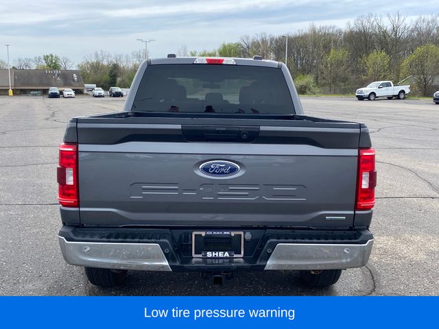 View vehicle photo 4