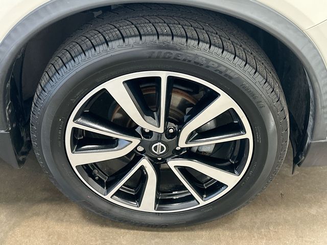 2018 Nissan Rogue SL White at Audi Porsche Sewickley