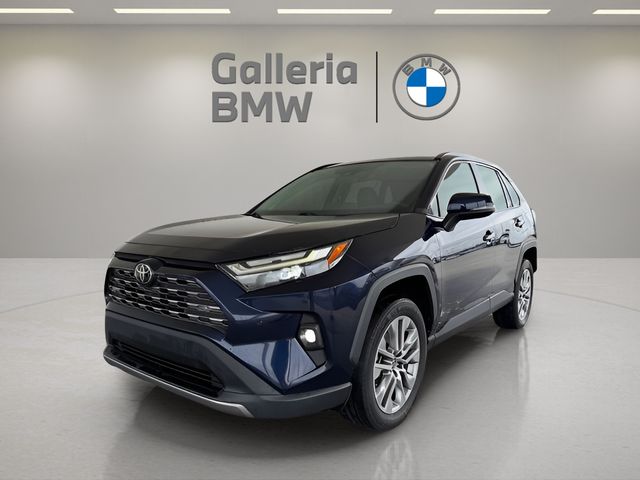 2022 Toyota RAV4 Limited's photo