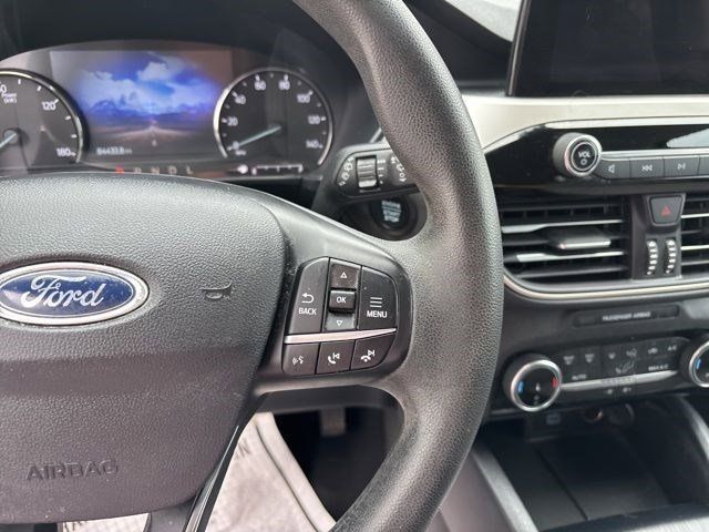 2022 Ford Escape Hybrid SE photo