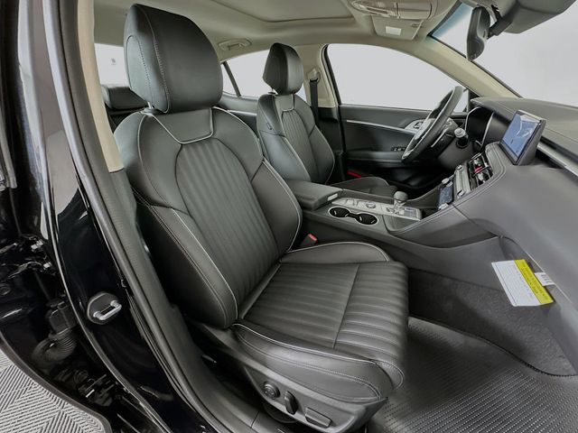 Thumbnail: 2026 Genesis G70 - 29