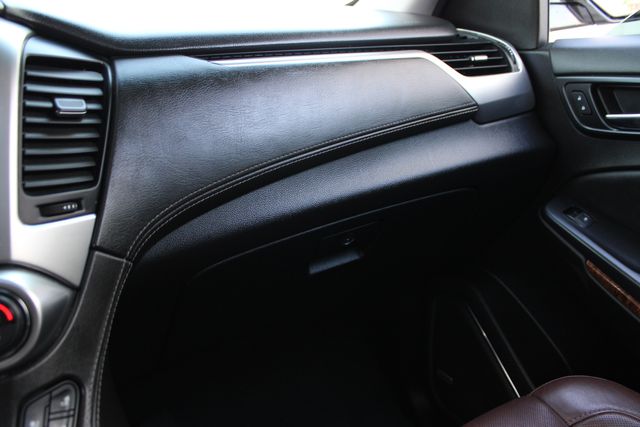 Used 2020 White Chevrolet Premier image 24